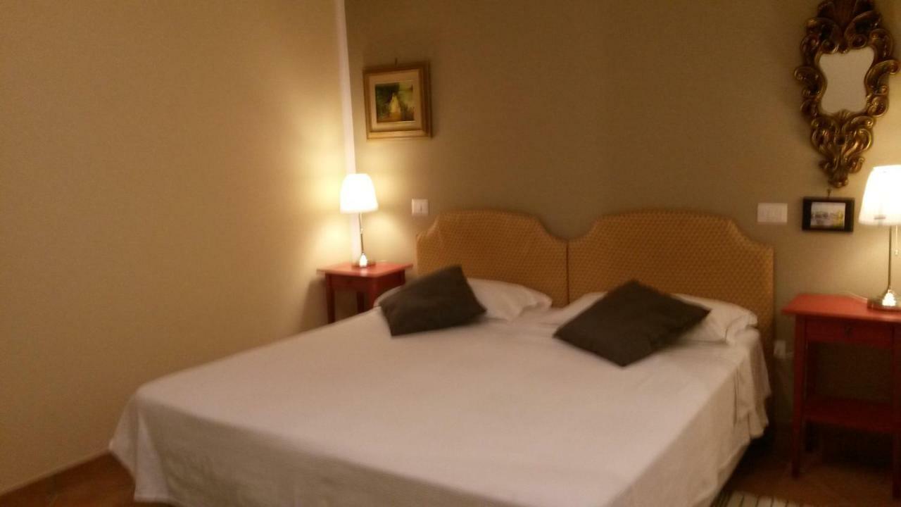 Bed and Breakfast Le Stanze Di Angela à Naples Extérieur photo